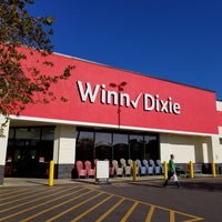 Winn-Dixie - 1235 S McKenzie St