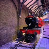 Photo taken at Hogwarts Express by Ezgi S. on 11/22/2018