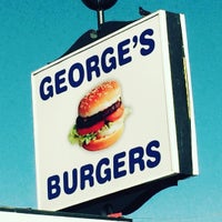 Foto diambil di George&amp;#39;s Burgers oleh Willard S. pada 9/26/2015