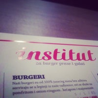 2/21/2014にViktorがInstitut za burger, prase i gulašで撮った写真