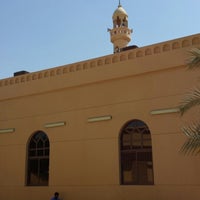 Photo taken at مسجد الجسمي Al Jasmi Mosque by Omar A. on 3/7/2014