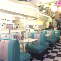 Photo taken at Tommy Mel&amp;#39;s by Omar A. on 8/12/2016