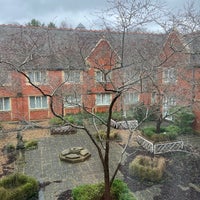 Photo taken at DoubleTree by Hilton St. Anne&amp;#39;s Manor by Huw L. on 1/10/2023