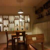Brick & Wood Lounge