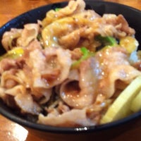 Photo taken at 伝説のすた丼屋 新宿店 by mtc_overmars on 3/8/2013