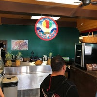 Photo taken at Local Boys Shave Ice by Leor S. on 12/22/2017
