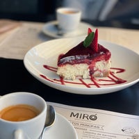 Foto diambil di Miró Gastronomia oleh Renata C. pada 8/29/2021