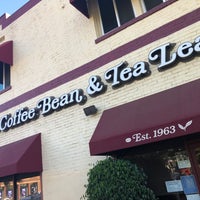 Das Foto wurde bei The Coffee Bean &amp;amp; Tea Leaf von Don M. am 7/20/2021 aufgenommen