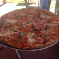 Photo taken at Los Olivos Pizza by Manuel G. on 2/15/2014