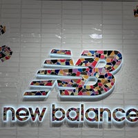 New Balance Commerce de d tail d articles de sport Barcelona