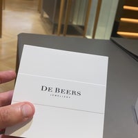 Foto tirada no(a) De Beers Jewellers por M em 3/1/2020