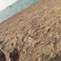 Photo taken at Al Farkeeh Beach by Mon. on 4/17/2015