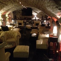 6/11/2014 tarihinde Alver P.ziyaretçi tarafından Suite &amp;amp; Cigar Lounge Tallinn'de çekilen fotoğraf