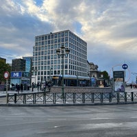 Photo taken at Louizaplein / Place Louise by Lukáš M. on 9/27/2022