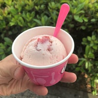 Photo taken at Baskin-Robbins by RIZELRY Y. on 5/16/2018