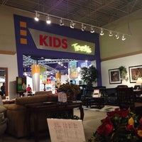 rooms to go kids store