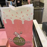 Photo taken at Stan&amp;#39;s Donuts &amp;amp; Coffee by Paul S. on 4/2/2023