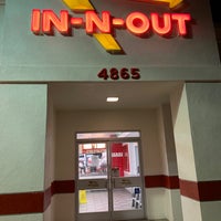 Photo taken at In-N-Out Burger by Paul S. on 10/20/2021