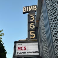 Photo taken at Bimbo&amp;#39;s 365 Club by Paul S. on 5/14/2022