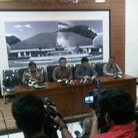 Review Lembaga Ketahanan Nasional Republik Indonesia