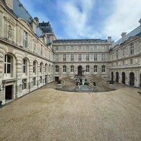 Foto scattata a Museo del Louvre da Nigel il 12/26/2022