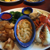 Photo taken at Red Lobster by Abu Naif on 8/12/2015