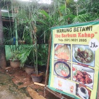 Photo taken at Warung Betawi Barkum Kakap by OREO on 1/12/2016