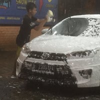 Photo taken at In Car Wash by OREO on 7/12/2015