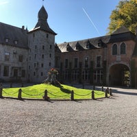 Photo taken at Chateau de Bioul by Dries B. on 10/6/2018