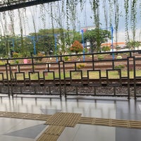 Photo taken at Stasiun Cirebon Kejaksan by akmaldiya on 7/7/2023