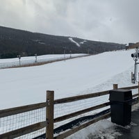 รูปภาพถ่ายที่ Camelback Snowtubing โดย Richard S. เมื่อ 2/13/2019