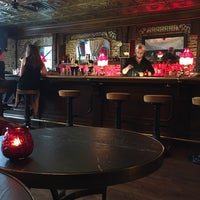 8/12/2017 tarihinde Katie H.ziyaretçi tarafından Grange Hall Burger Bar'de çekilen fotoğraf