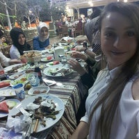 Photo taken at Kadırga Restaurant by 🎀Hatice K. on 6/15/2017