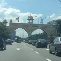 Pintu Gerbang Kota Darul Ehsan Kota Darul Ehsan Arch Monument Landmark In Petaling Jaya Pintu Gerbang Kota Darul Ehsan Kota Darul Ehsan Arch Monument Landmark In Petaling Jaya