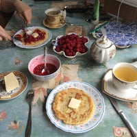 Photo taken at Elite Granny&amp;#39;s cookery ⭐️⭐️⭐️ by Anne E. on 7/12/2015