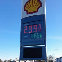 Photo taken at Shell by Bob Uptown Ruler M. on 1/18/2013