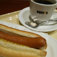 Photo taken at Doutor Coffee Shop by hiro m. on 3/17/2015