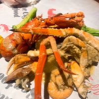 Photo taken at catch the Cajun Seafood by Sarah on 4/2/2019