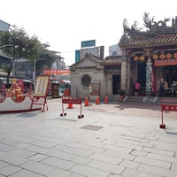 Photo taken at Tianhou Temple at Cihou by Wendy P. on 11/16/2017