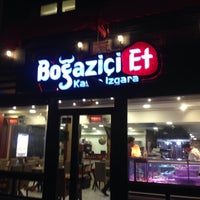 Photo taken at Boğaziçi Et Kasap Izgara by 🇹🇷🇹🇷umud🇹🇷🇹🇷 on 12/20/2015