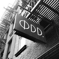 Foto tirada no(a) ØDD. New York por K-Þórır D. em 5/4/2014
