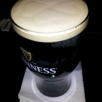 Das Foto wurde bei Rí Rá Irish Pub von Shawna S. am 11/18/2012 aufgenommen