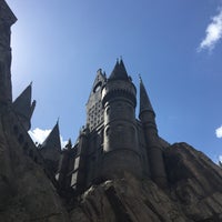 Photo taken at Harry Potter and the Forbidden Journey / Hogwarts Castle by Clarice M. on 10/17/2016