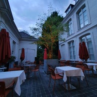 Foto tirada no(a) Lounge Bar Hotel Messeyne por Maurice S. em 8/1/2022