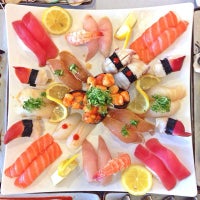 รูปภาพถ่ายที่ Hikari Sushi โดย Hikari Sushi เมื่อ 8/26/2014