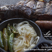 รูปภาพถ่ายที่ La Yerra โดย Restaurante La Yerra เมื่อ 10/2/2014