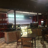 2/2/2016 tarihinde Piero R.ziyaretçi tarafından Roque Rosito Café Gourmet'de çekilen fotoğraf