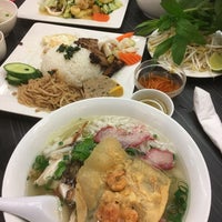 Photo taken at Viet Hoa by Leslie C. on 5/27/2018