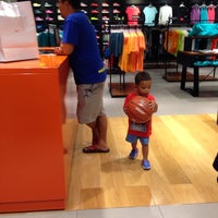 nike robinsons metro east