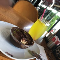 Photo taken at Avrupa Cafe Restaurant by Özge on 9/14/2019